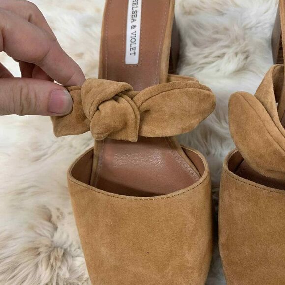 Chelsea and Violet Molly Brown Suede Chunk Heel Pointed Toe Bow Size 10 - Picture 7 of 9